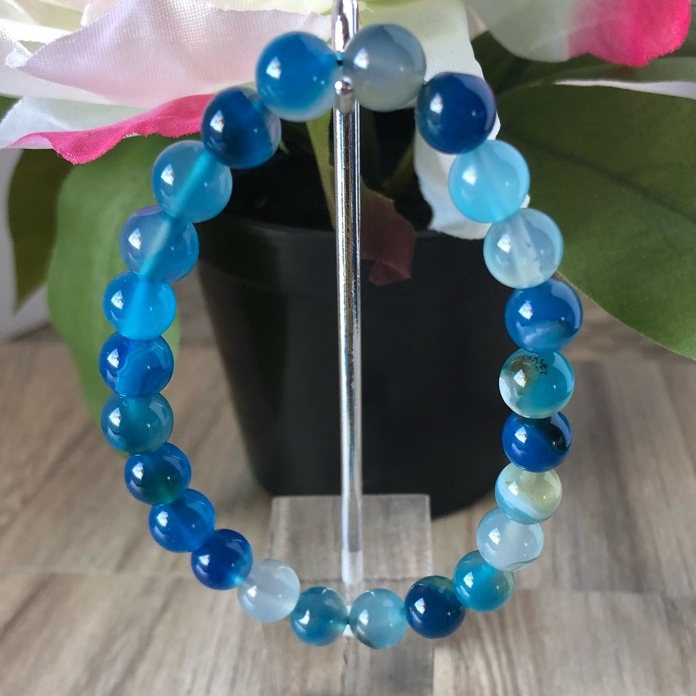Blue Agate stripes Natural Stone Beads Stretchable Bracelet 7" - 8mm Beads